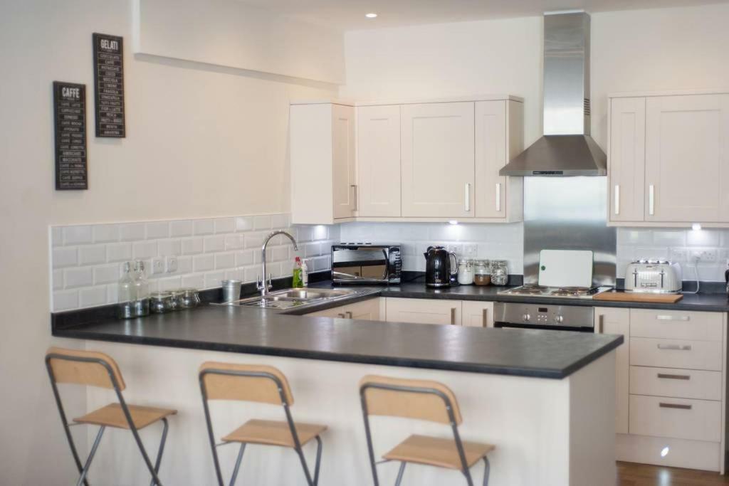 בריסטול The Broadmead Forest - Spacious City Centre 3Bdr Apartment מראה חיצוני תמונה