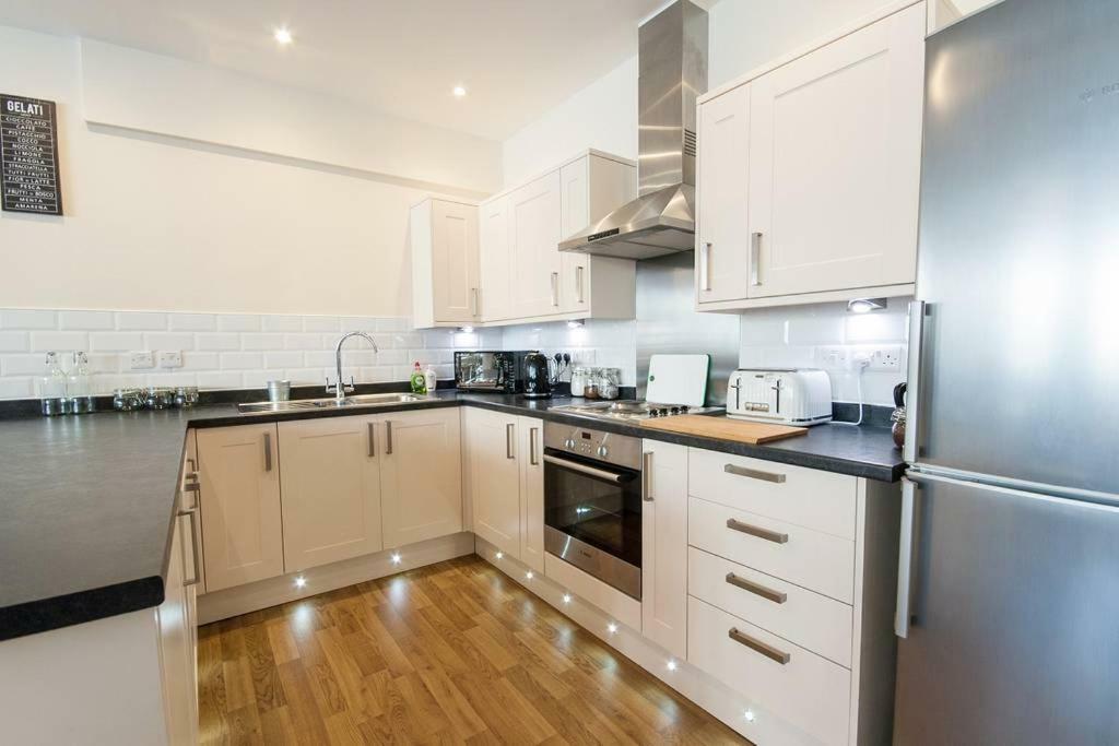 בריסטול The Broadmead Forest - Spacious City Centre 3Bdr Apartment מראה חיצוני תמונה